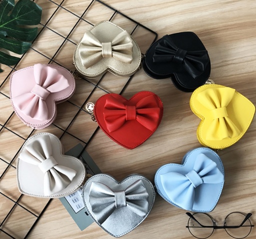 Faux Leather Heart Shaped Coin Purse 