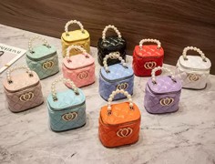  Bucket Shape Pearl Cross Body Bag